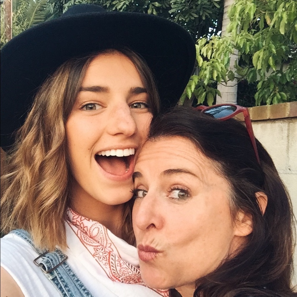 Meet your Posher, Isabella